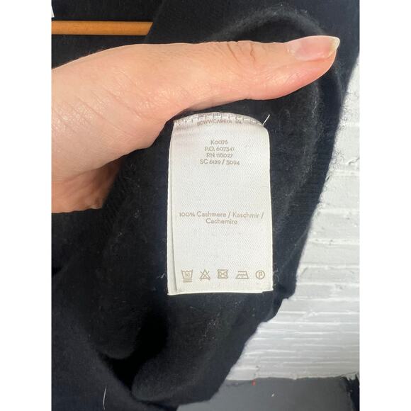 Boden Women's Knit V-Neck Pullover Cashmere Sweater Long Sleeves Black Size L - Picture 3 of 5